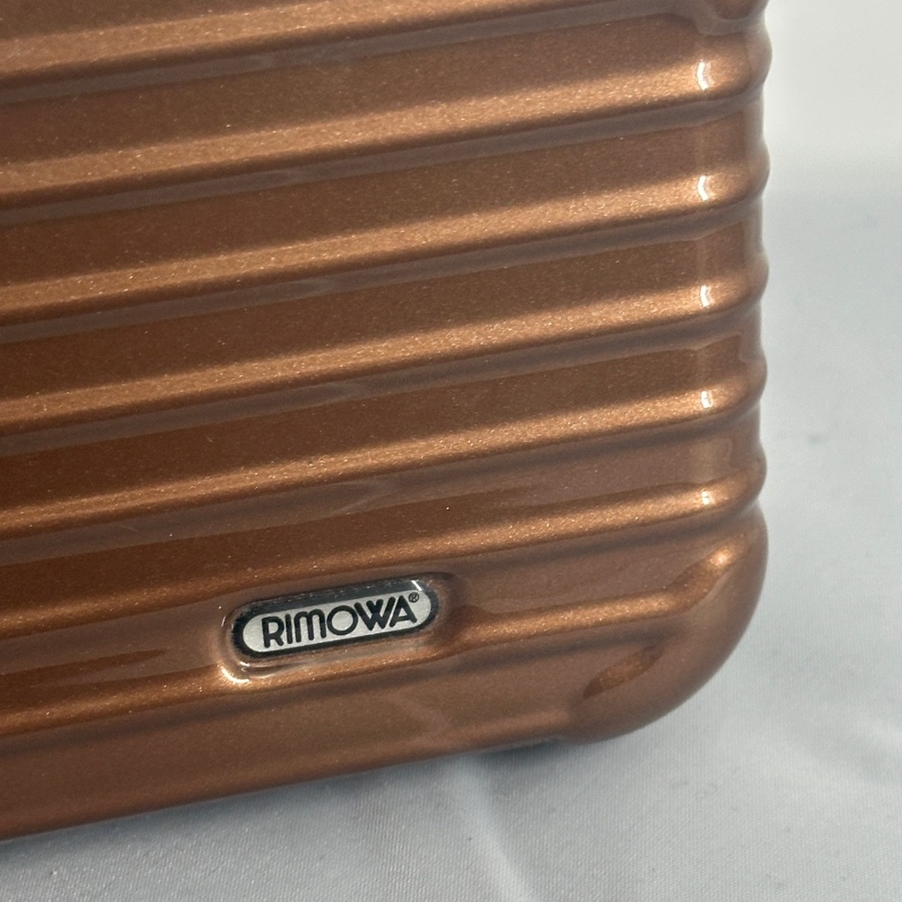 RIMOWA Lufthansa Airline First Class Amenity Kit Ladies Travel Bag Hard Case - Picture 3 of 5